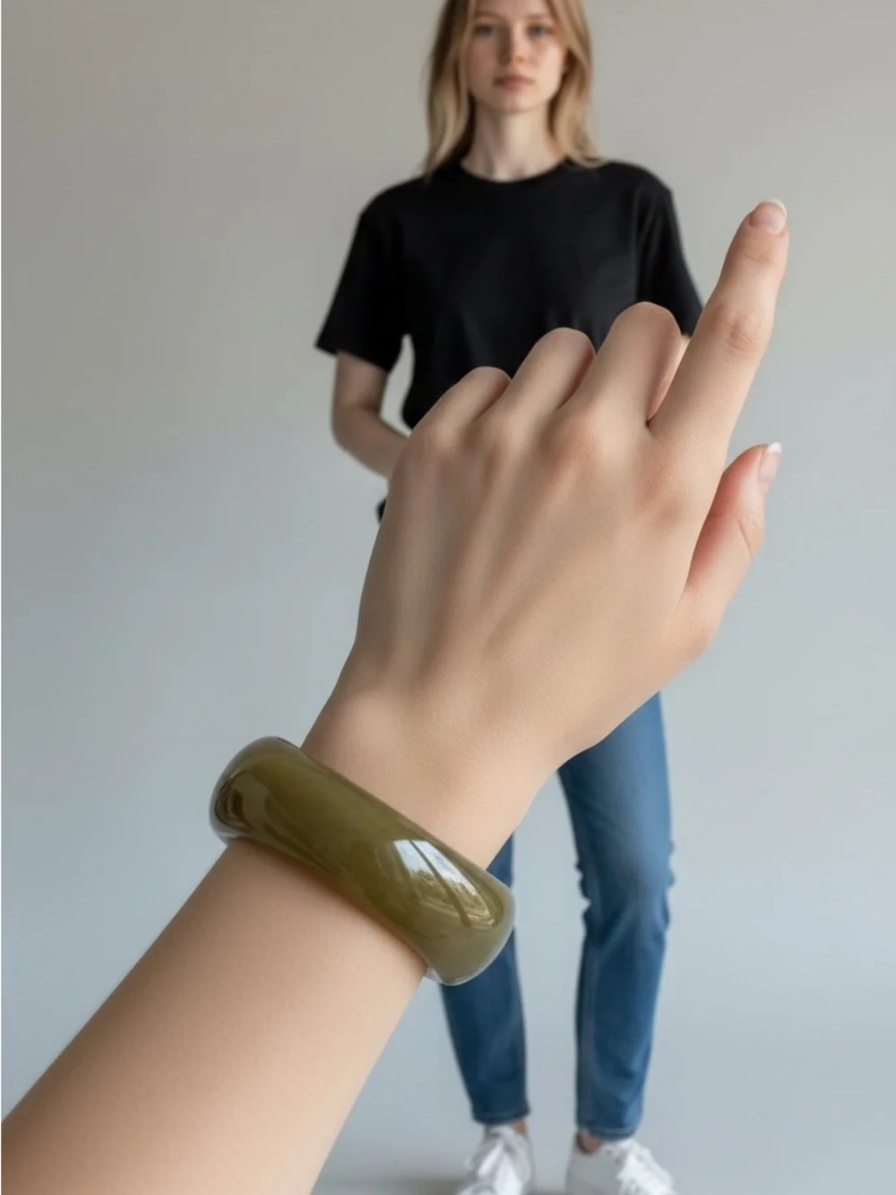 10/2 Olive Green Smart Bracelet - Unbranded Stylish Wearable